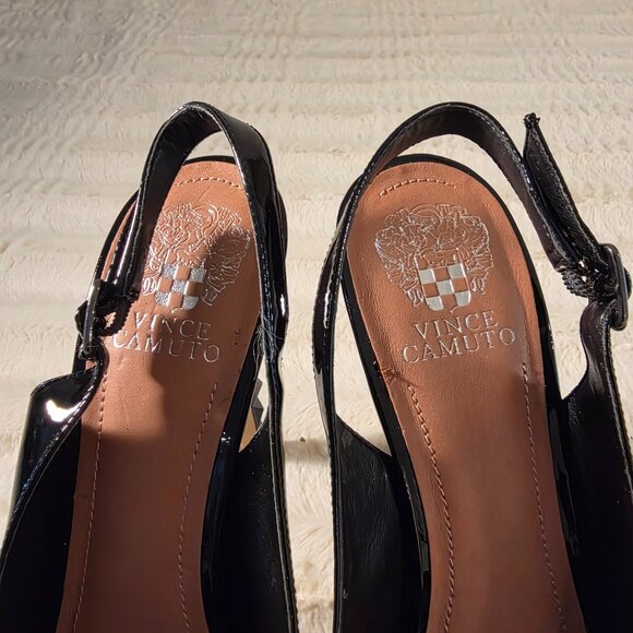 Shoes - Picture 2 of 7